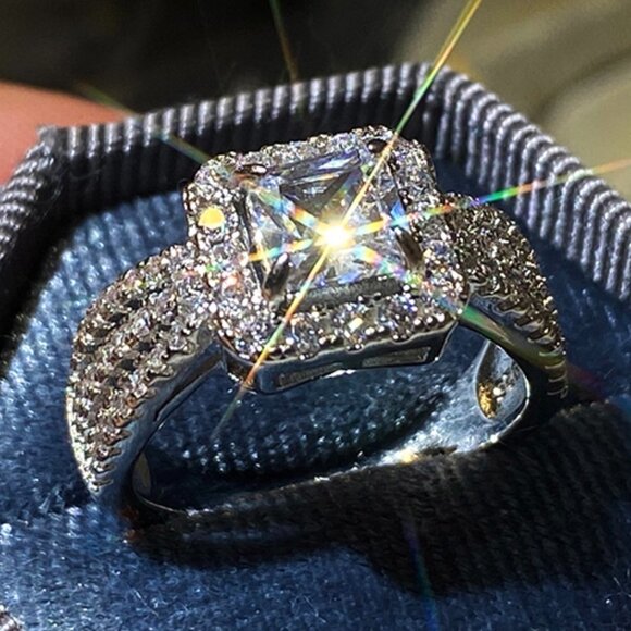 ❤Luxury Clear Gem Zircon Filed Delicate Square Hollow Rings for Women,MARR9031 - Picture 7 of 7